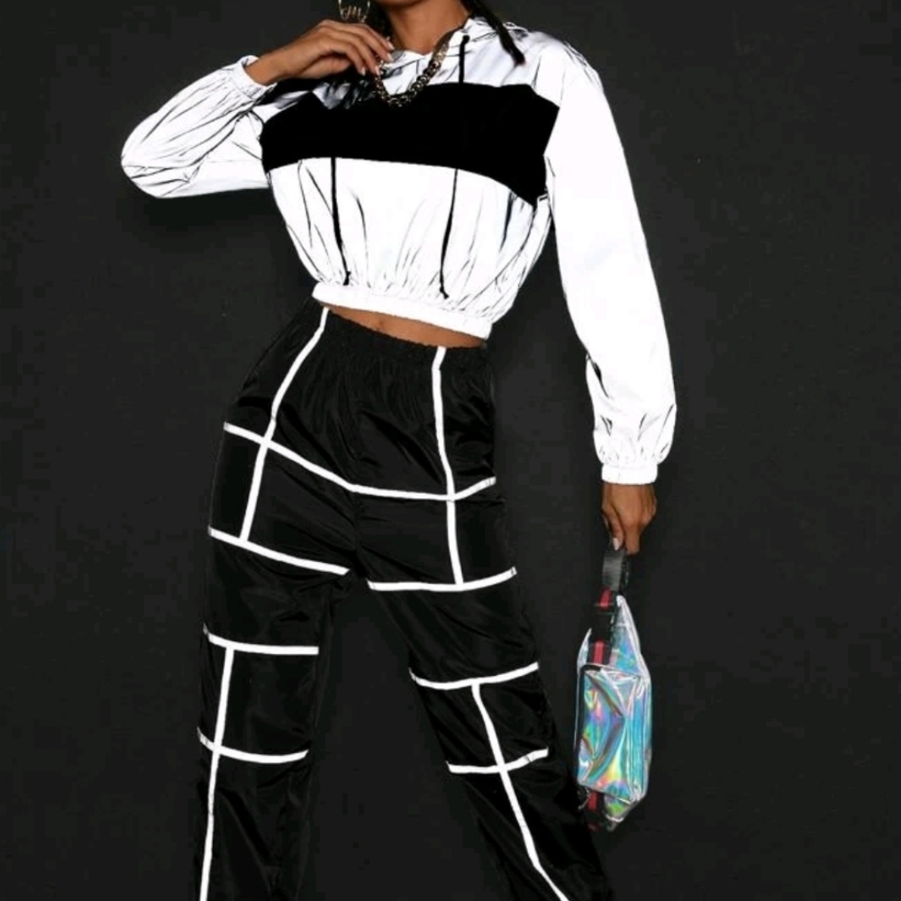 Colorblock reflective drawstring crop hoodie